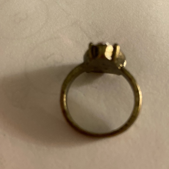 It’s big, bronze, and gaudy. Costume jewelry at its finest! - Picture 2 of 6